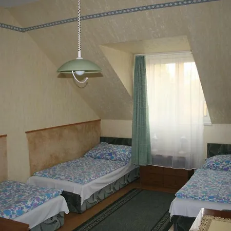 Tavirozsa Vendeghaz Dunapataj